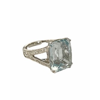 SORTIJA DE AGUAMARINA Y DIAMANTES