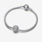 Charm Redondo Brillante en Pavé