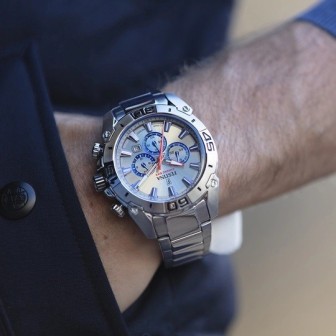 RELOJ  FESTINA CHRONO BIKE  CON ESFERA PLATEADA