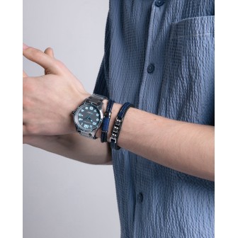WATCH WITH STAINLESS STEEL CASE AND BRACELET AND QUARTZ MOVEMENT