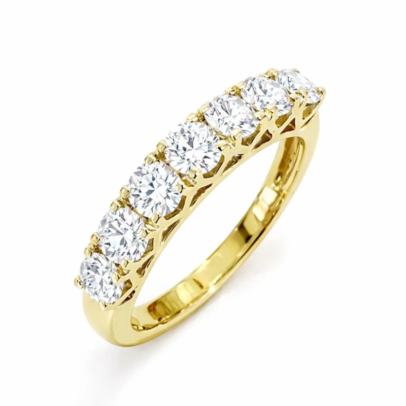 Diamond wedding band