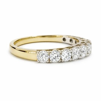 Diamond wedding band