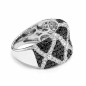 14 kts white gold ring with black and white diamonds