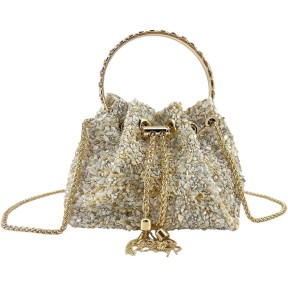 Bolso de fiesta elegante con pedrería y cadena dorada