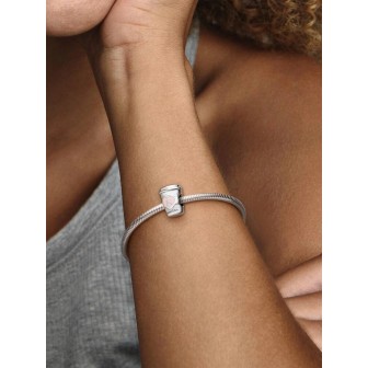 Sterling silver ‘Drink to Go’ charm. 797185EN160