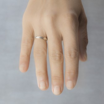 ALIANZA DE BODA DOS OROS 4MM DISEÑO EN ESPIGA
