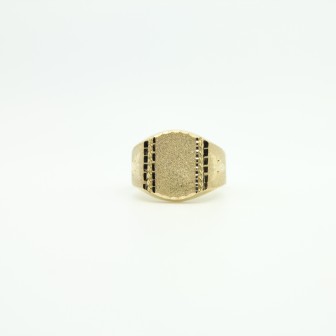 18 kts gents plain yellow gold ring