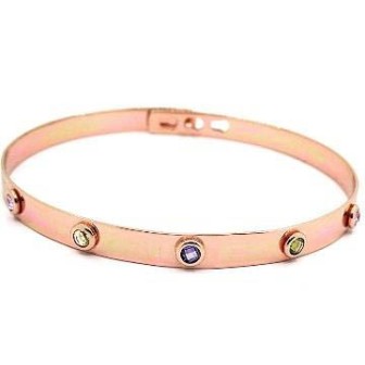 Pulsera rigida con dos ajustes de tamaño bañados en plata rosa con circonitas multicolor.