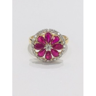 SORTIJA DE ORO BICOLOR DE 18 KTS CON RUBÍ Y DIAMANTES