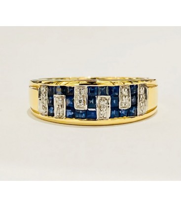 Blue sapphire and diamonds ring