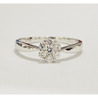 Sortija de diamantes en oro blanco