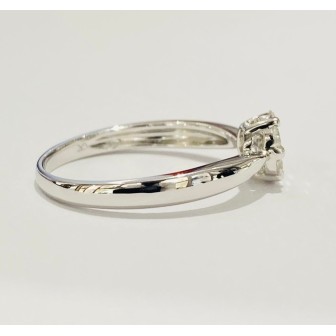 Sortija de diamantes en oro blanco