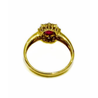 Sortija de rubí y diamantes en oro amarillo de 18 kts
