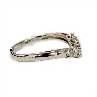 Sortija de oro blanco 18 kts con diamantes