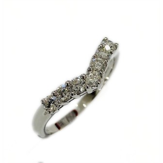 18 kts white gold ring with diamonds