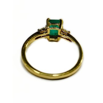 Sortija de esmeraldas y diamantes