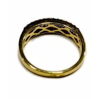 18 kts yellow gold ring with diamonds