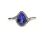 Sortija de oro blanco 14 kts con tanzanita y diamantes