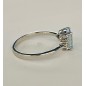SORTIJA DE AGUAMARINA Y DIAMANTES MONTADA EN ORO BLANCO DE 18 CTS.