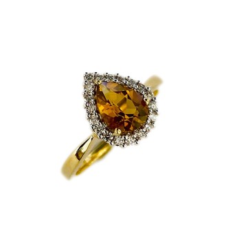18 KTS GOLD RING WITH CITRINE TOPAZ AND DIAMONDS