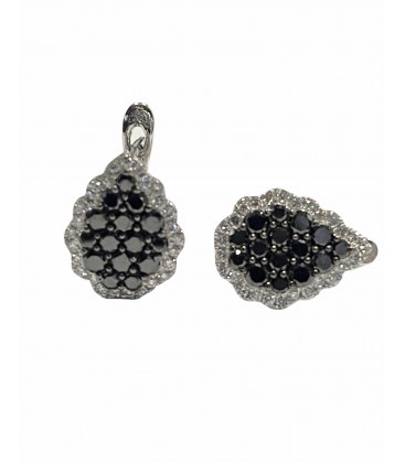 14 kts white gold earrings with black and white diamonds