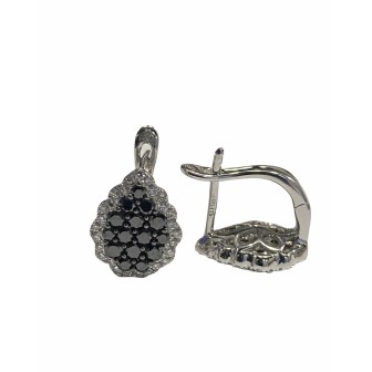 14 kts white gold earrings with black and white diamonds