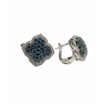 Pendientes de oro blanco de 14 kts con diamantes azules y blancos